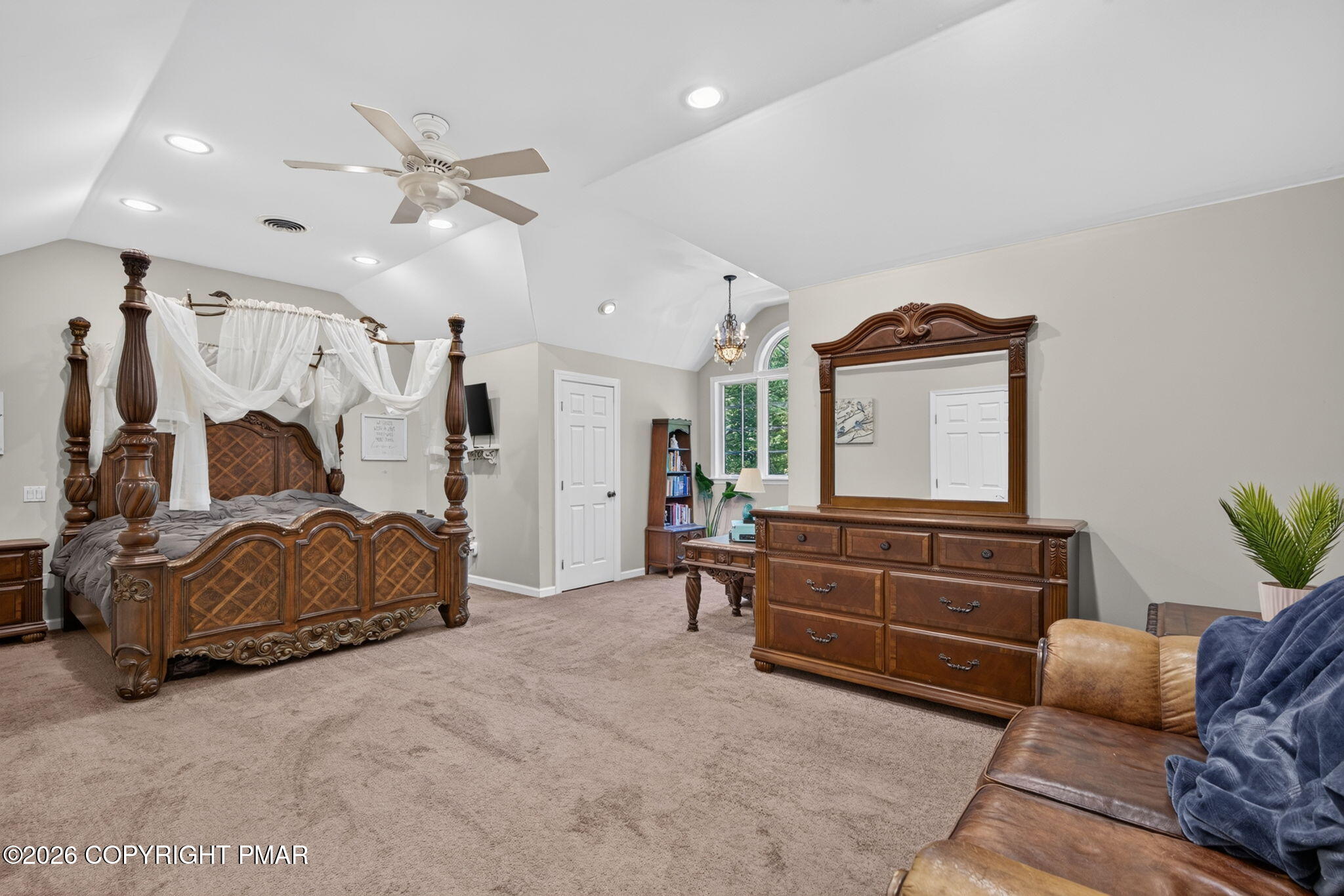 539 Pheasant Road Saylorsburg, PA 18353 - Photo 45 of 59 primary suite
