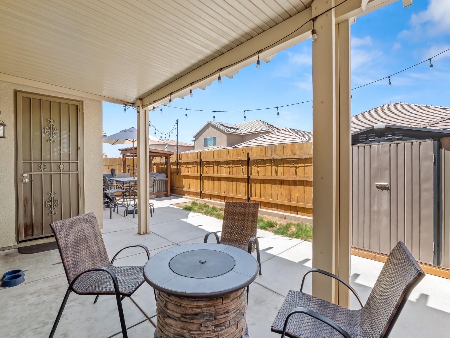 3925 Griffith Avenue Clovis, CA 93619 - Photo 35 of 40 a view of a dining room with furniture window and outside view