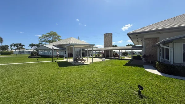 $2,300 | 804 Ocean Drive, Boynton Beach, FL 33426