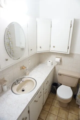 $2,000 | 76 4th Avenue, Unit 2, Lowell, MA 01854