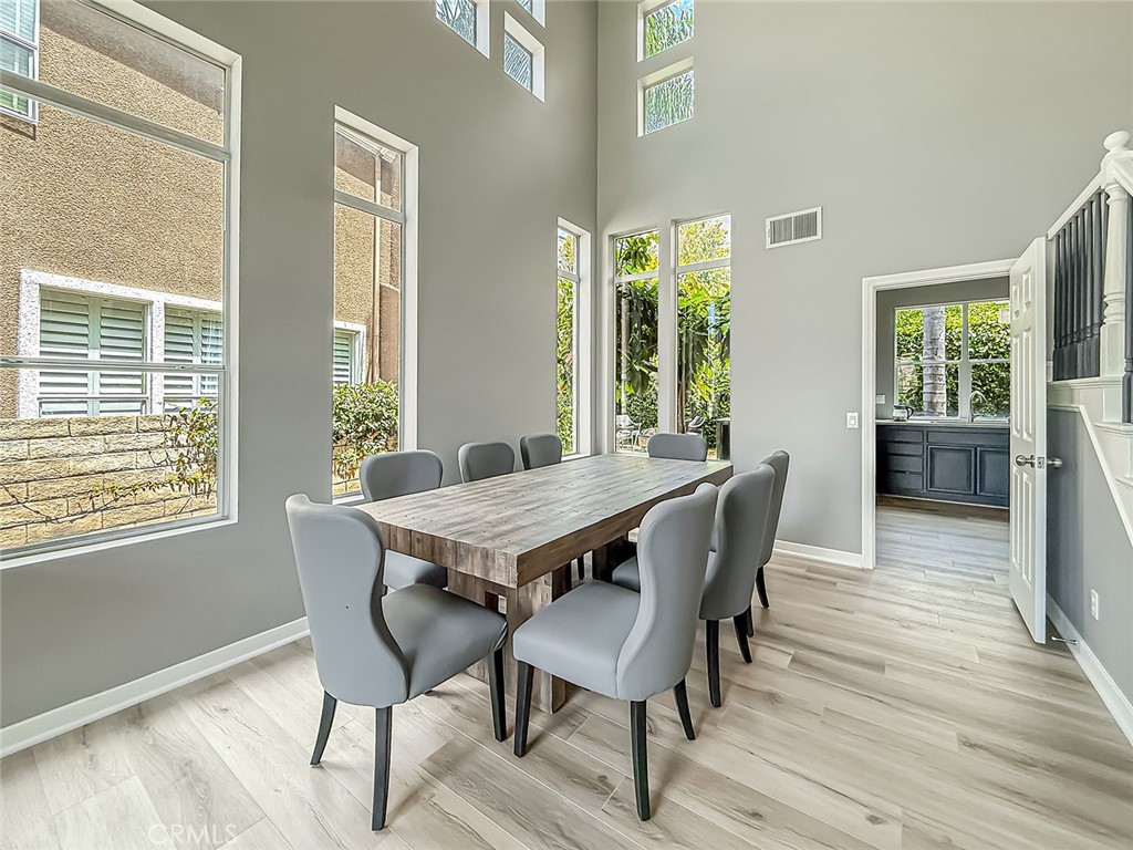 3032 Obsidian Court Simi Valley, CA 93063 - Photo 9 of 41