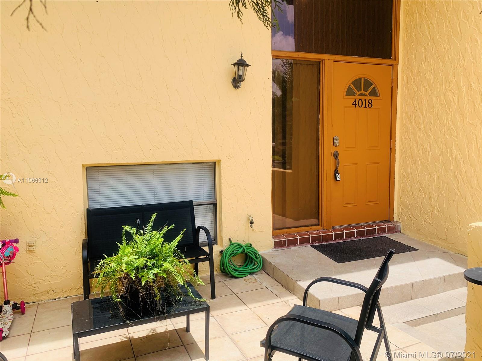 4018 Del Rio Way, Unit 4018 Sunrise, FL 33351 - Photo 4 of 94