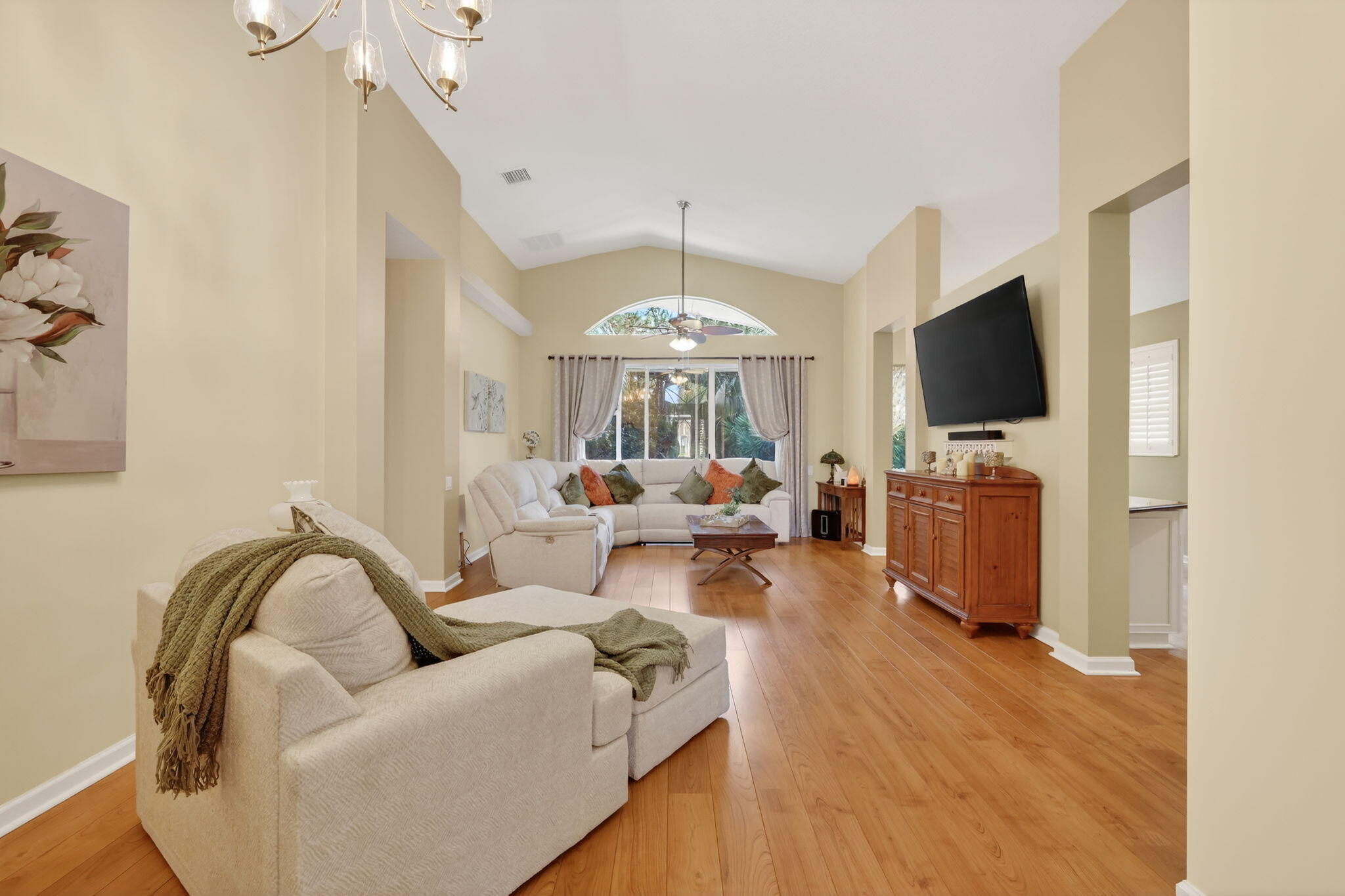 357 Springview Loop Port St. Lucie, FL 34986 - Photo 4 of 62 9-web-or-mls-3A5A5927