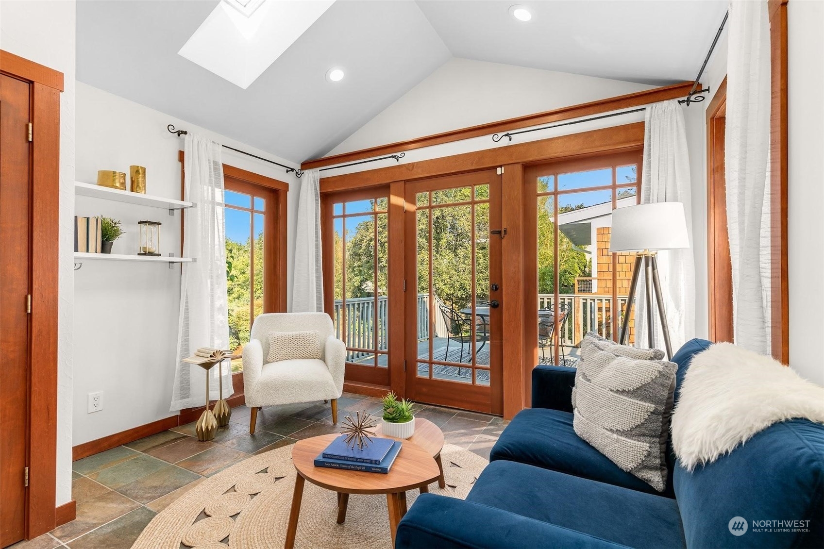 2126 North 87th Street Seattle, WA 98103 - Photo 18 of 31 Gallery Image 18