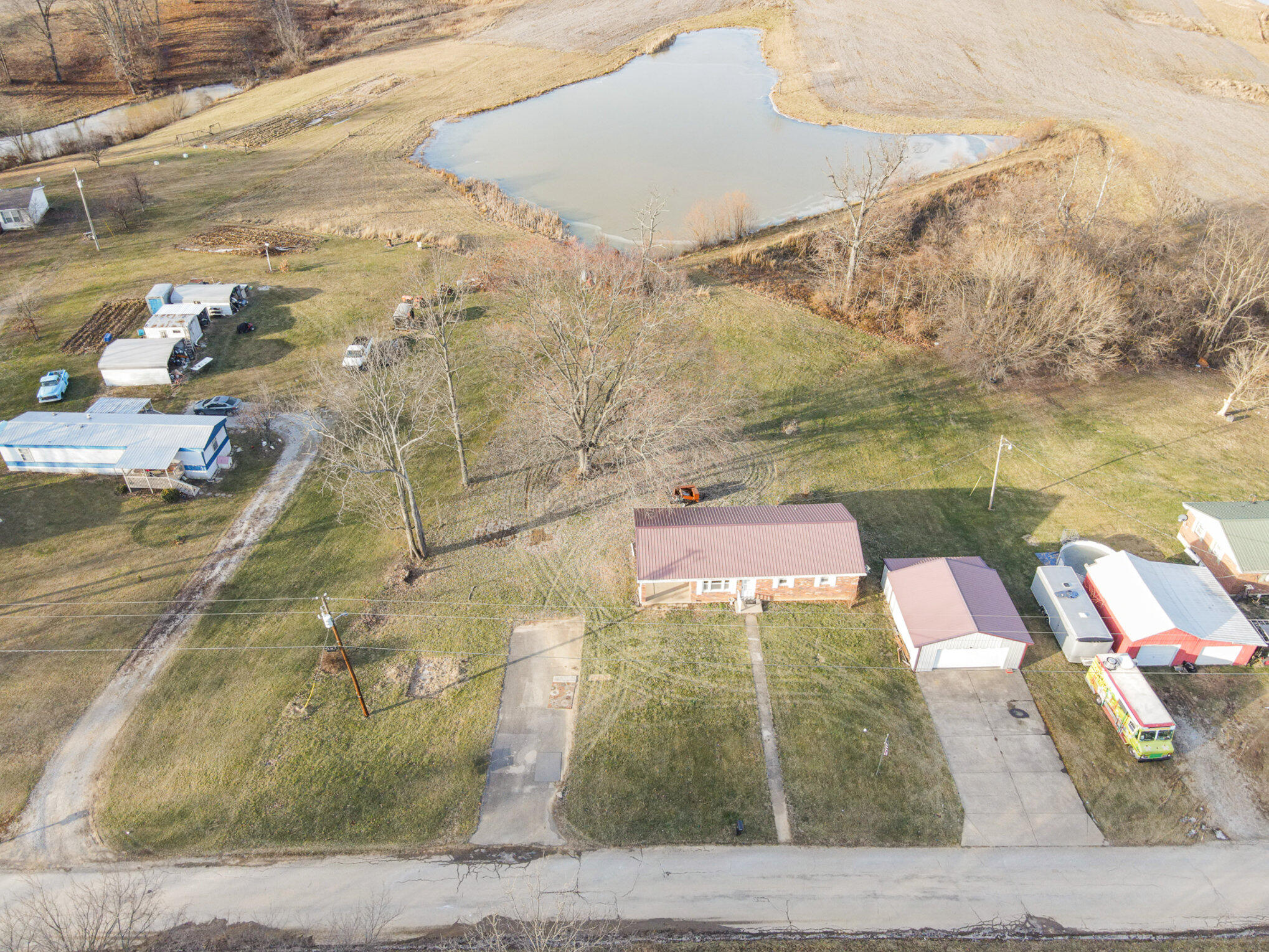 140 Lowe Road Sparta, KY 41086 - Photo 29 of 33 Gallery Image 29