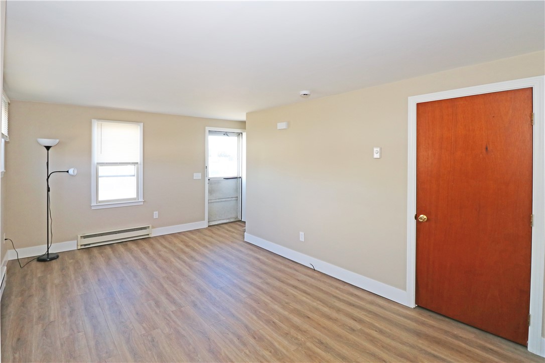 16 Race Street, Unit 2 Middletown, RI 02842 - Photo 5 of 26