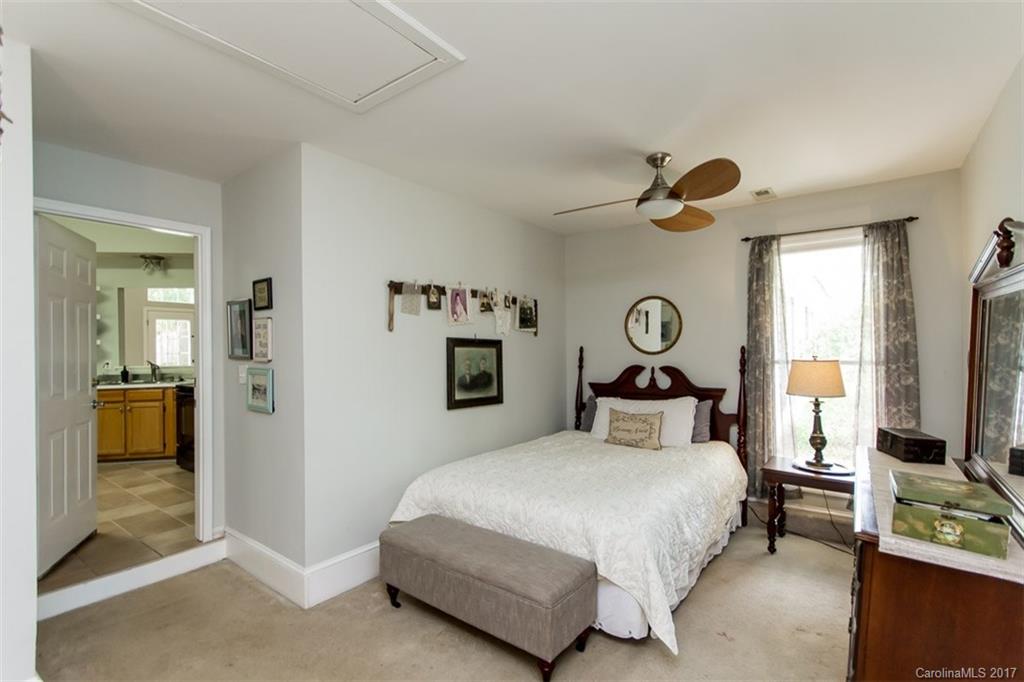 14510 Cinnamon Field Road, Unit 17 Charlotte, NC 28273 - Photo 12 of 16 Gallery Image 12
