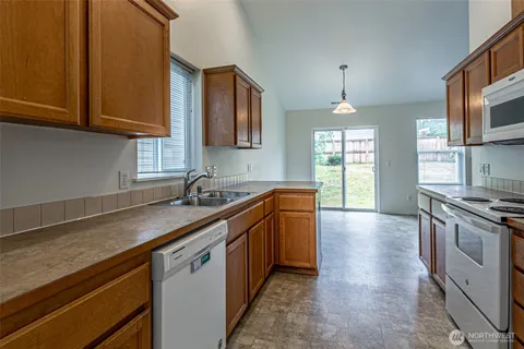 $475,000 | 2207 Cooper Crest Place Northwest, Olympia, WA 98502