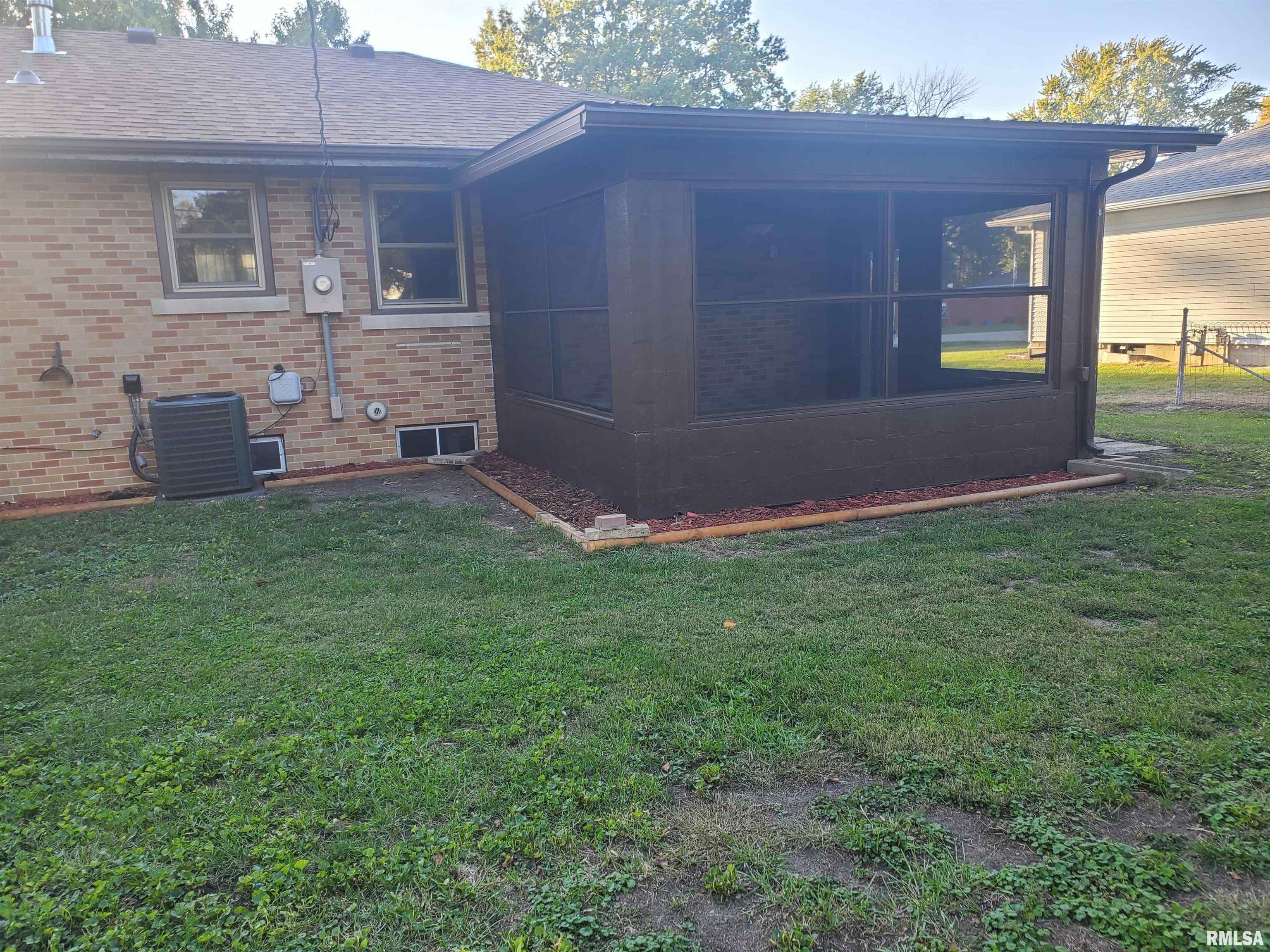 3250 South Spring Street Springfield, IL 62703 - Photo 8 of 30