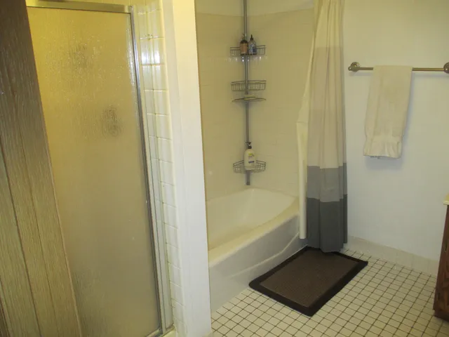 $279,500 | 865 Tamarac Boulevard, Addison, IL 60101