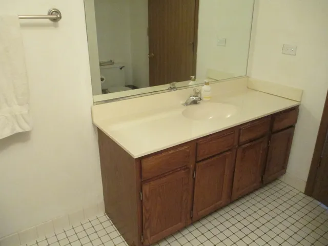 $279,500 | 865 Tamarac Boulevard, Addison, IL 60101