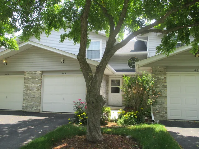 $279,500 | 865 Tamarac Boulevard, Addison, IL 60101