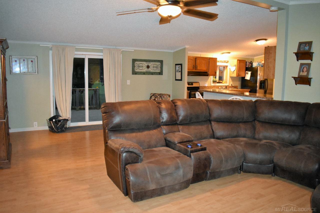 4370 Applegate Road Applegate, MI 48401 - Photo 9 of 33 31360757-8.JPG