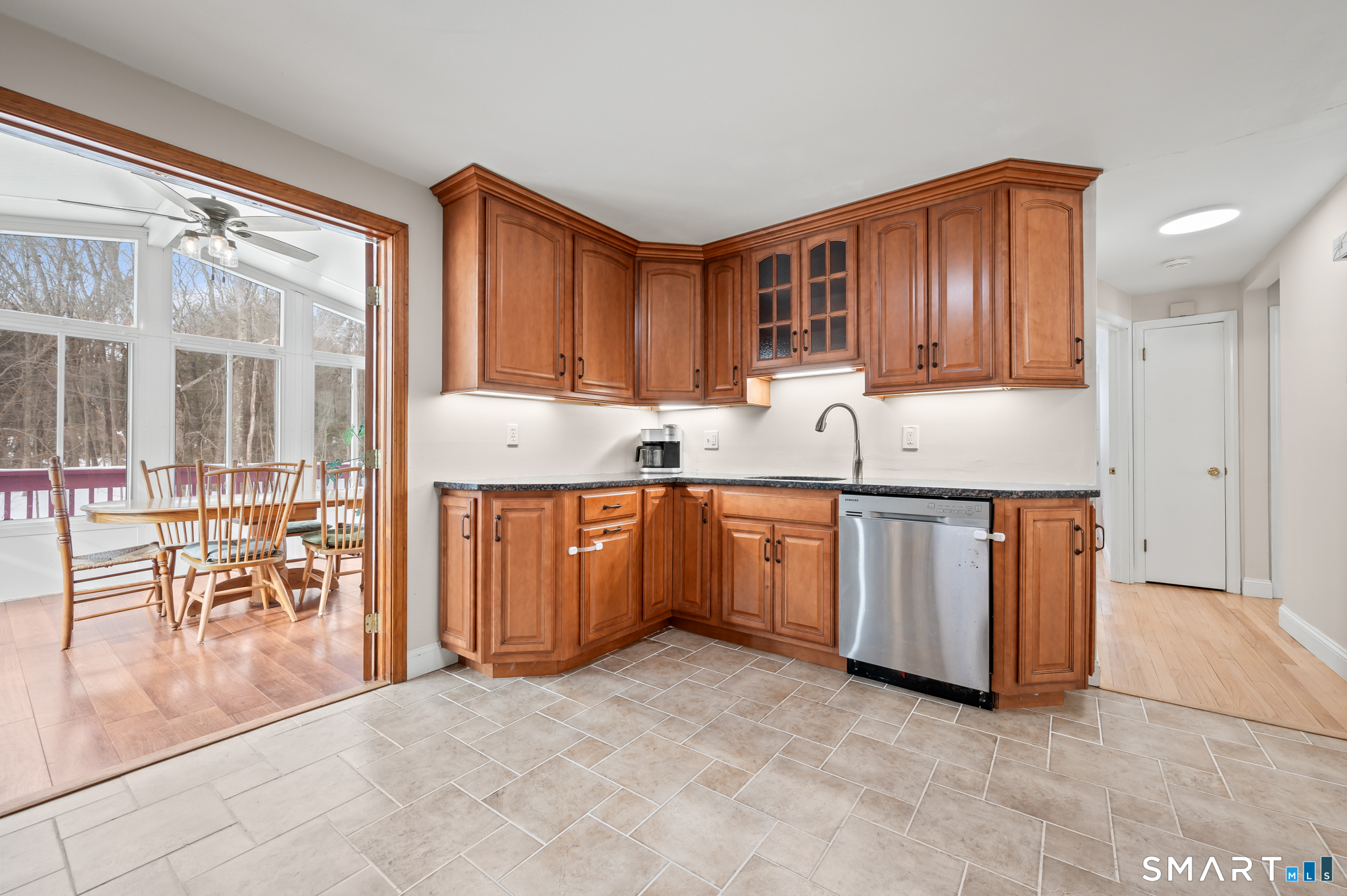 295 Phoenix Street Vernon, CT 06066 - Photo 12 of 38