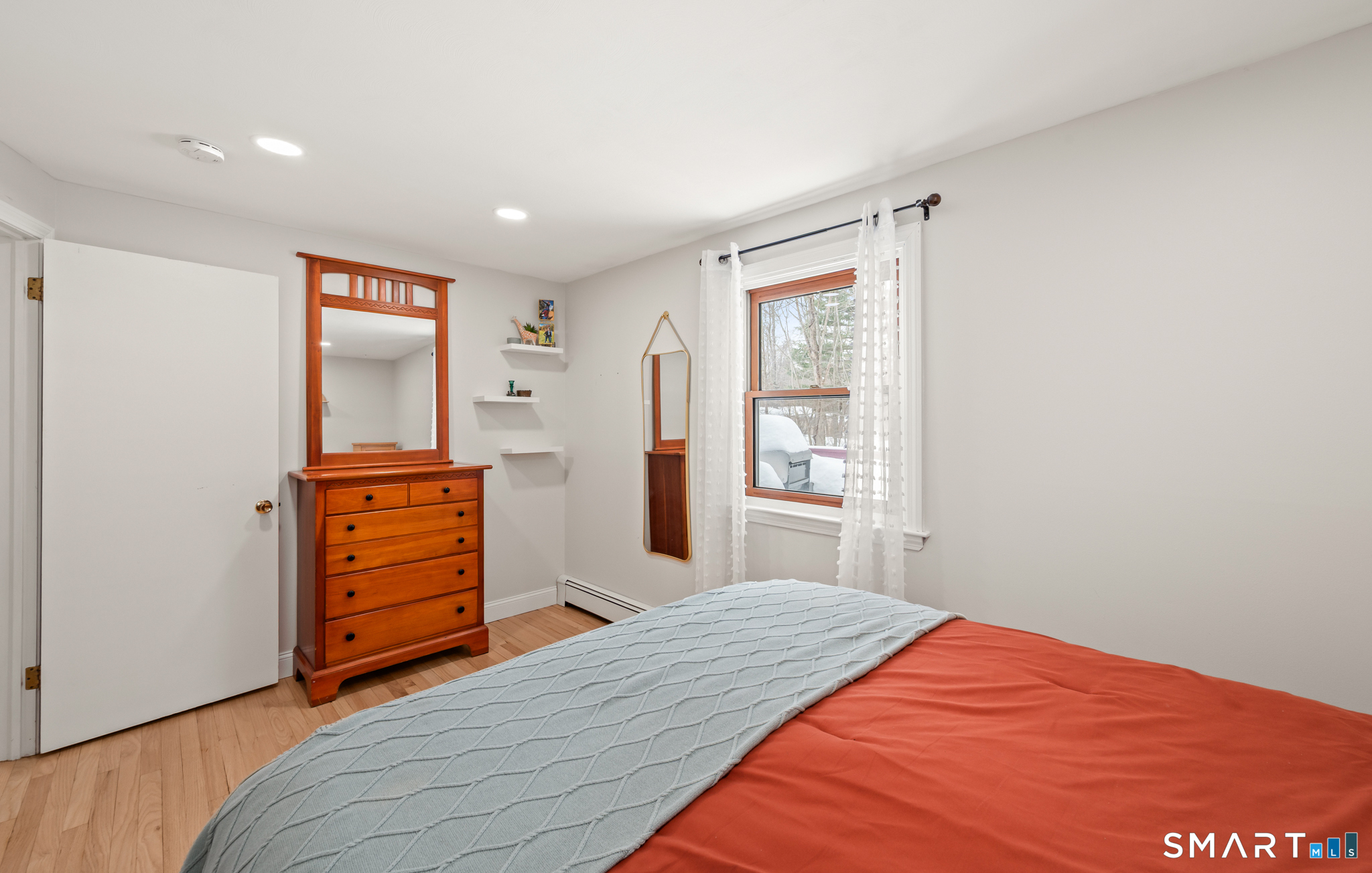 295 Phoenix Street Vernon, CT 06066 - Photo 18 of 38