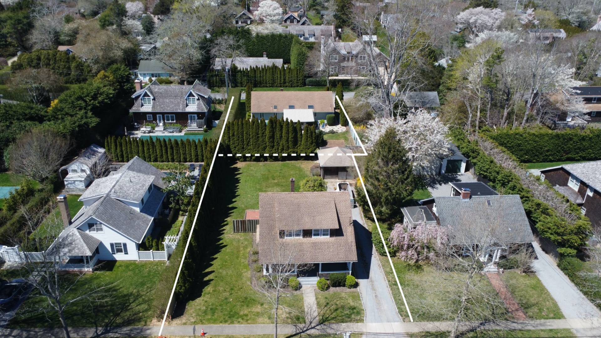 41 Sherrill Road East Hampton, NY 11937 - Photo 7 of 24 an aerial view of multiple houses with yard