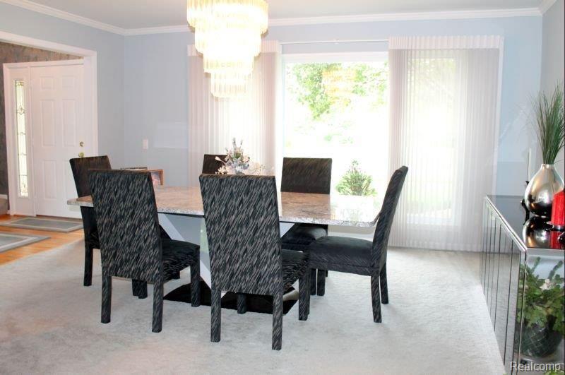 46596 Waddington Road Canton, MI 48187 - Photo 5 of 20 Dining Room