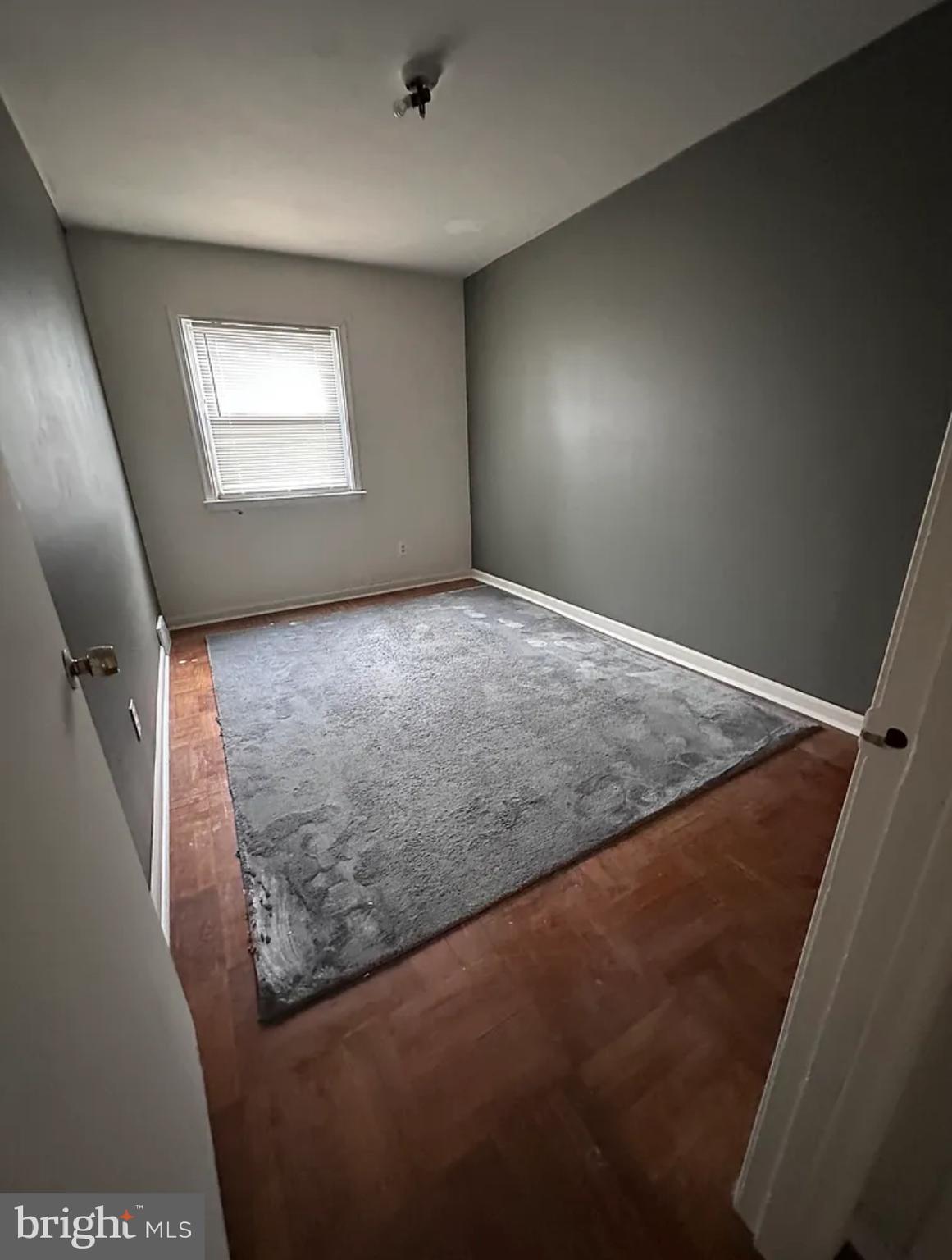 10031 Bridle Road Philadelphia, PA 19116 - Photo 25 of 32 an empty room with windows