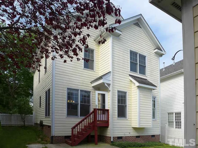 $3,300 | 120 Tharrington Drive, Chapel Hill, NC 27516