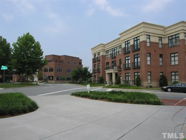 $3,300 | 120 Tharrington Drive, Chapel Hill, NC 27516