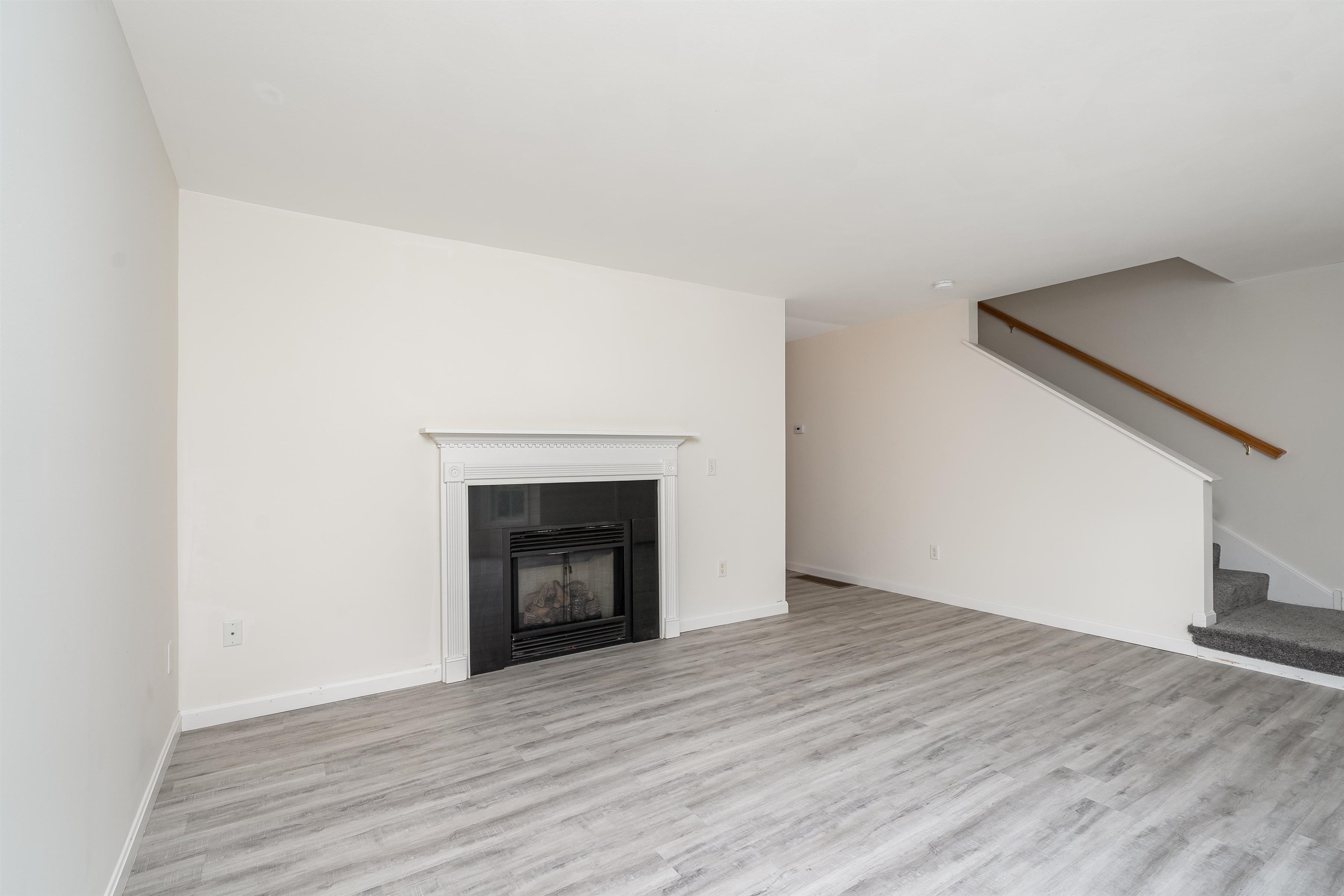 4 Scottie Way Amherst, NH 03031 - Photo 11 of 35