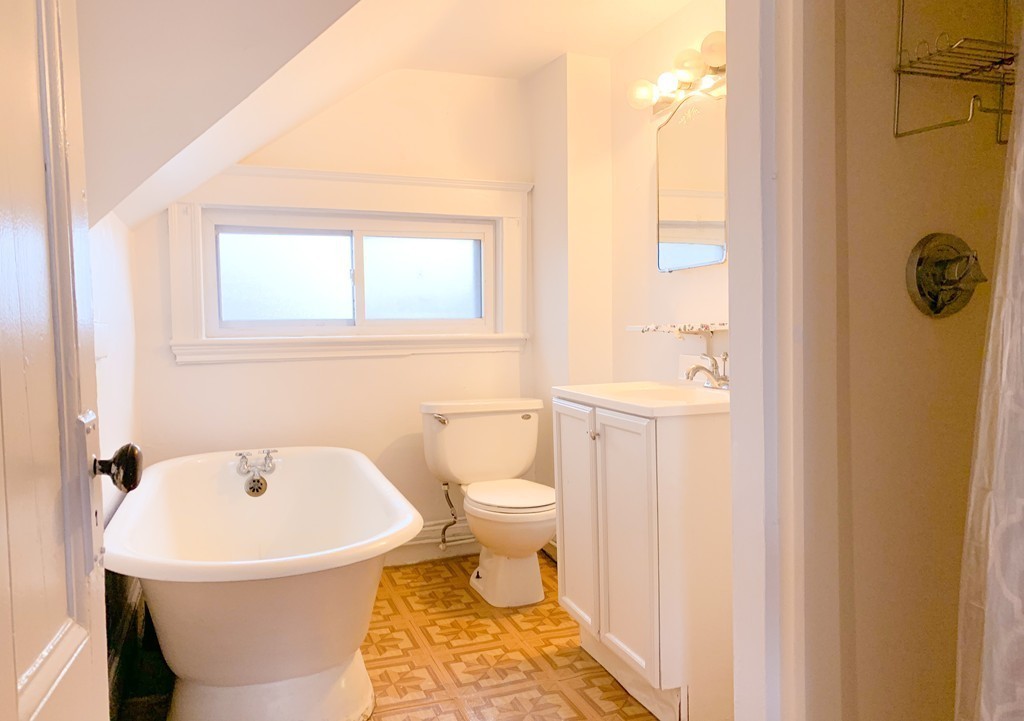 15 Hillcrest Road Milton, MA 02186 - Photo 14 of 17 Gallery Image 14