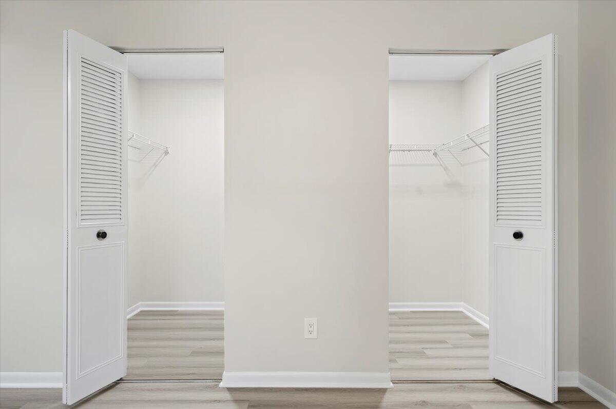 196 Raintree Trail Jupiter, FL 33458 - Photo 13 of 39 His/Hers Closets