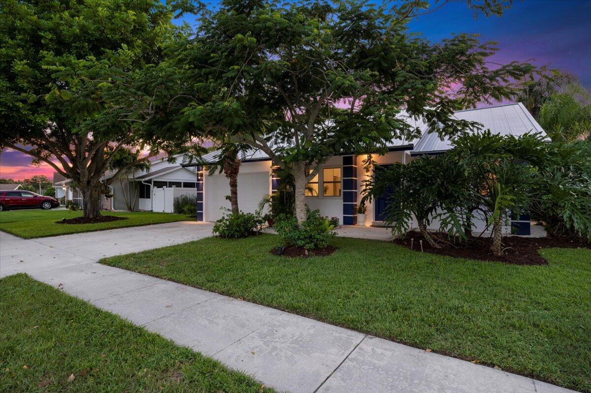 196 Raintree Trail Jupiter, FL 33458 - Photo 30 of 39 Stunning Home