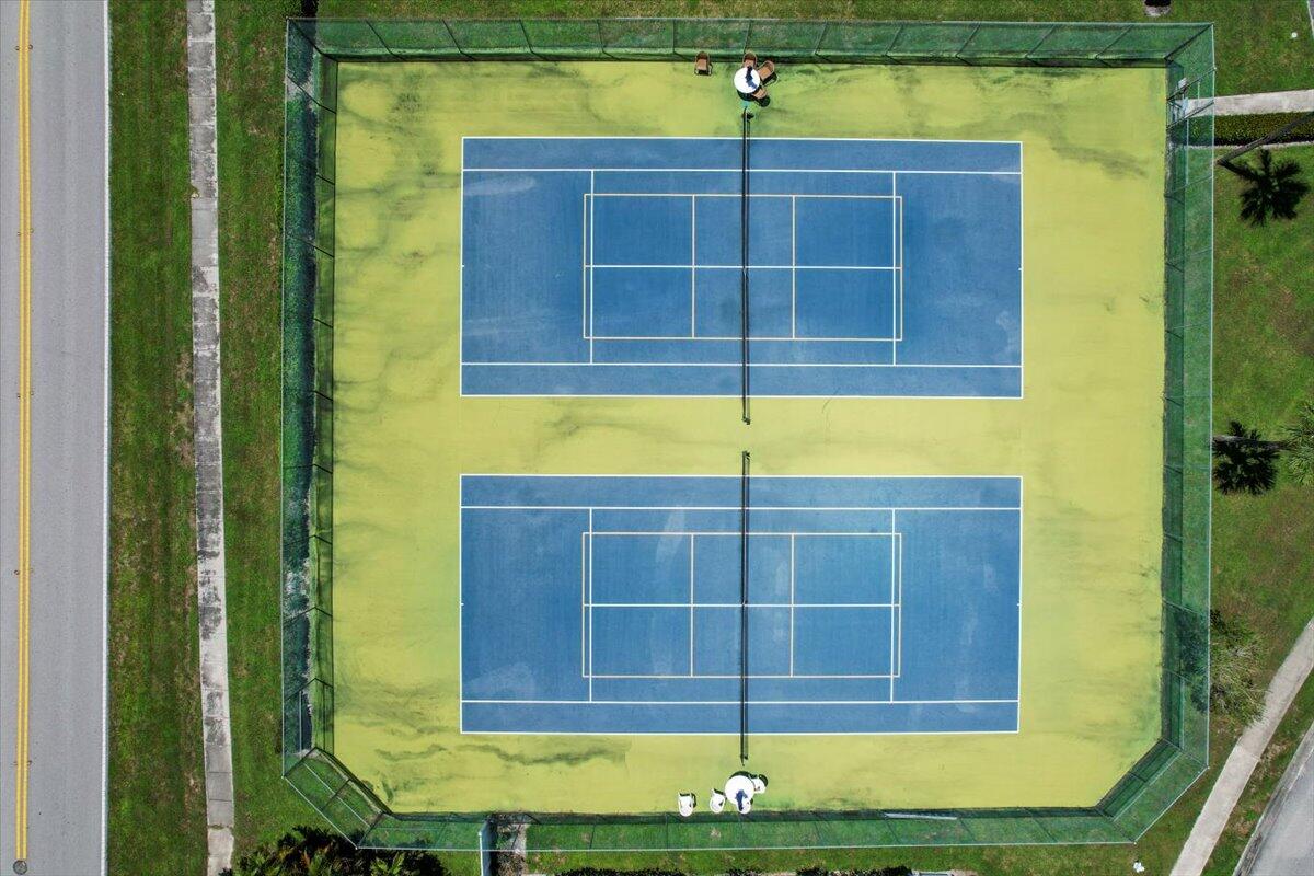 196 Raintree Trail Jupiter, FL 33458 - Photo 37 of 39 Indian Creek Private Tennis Courts