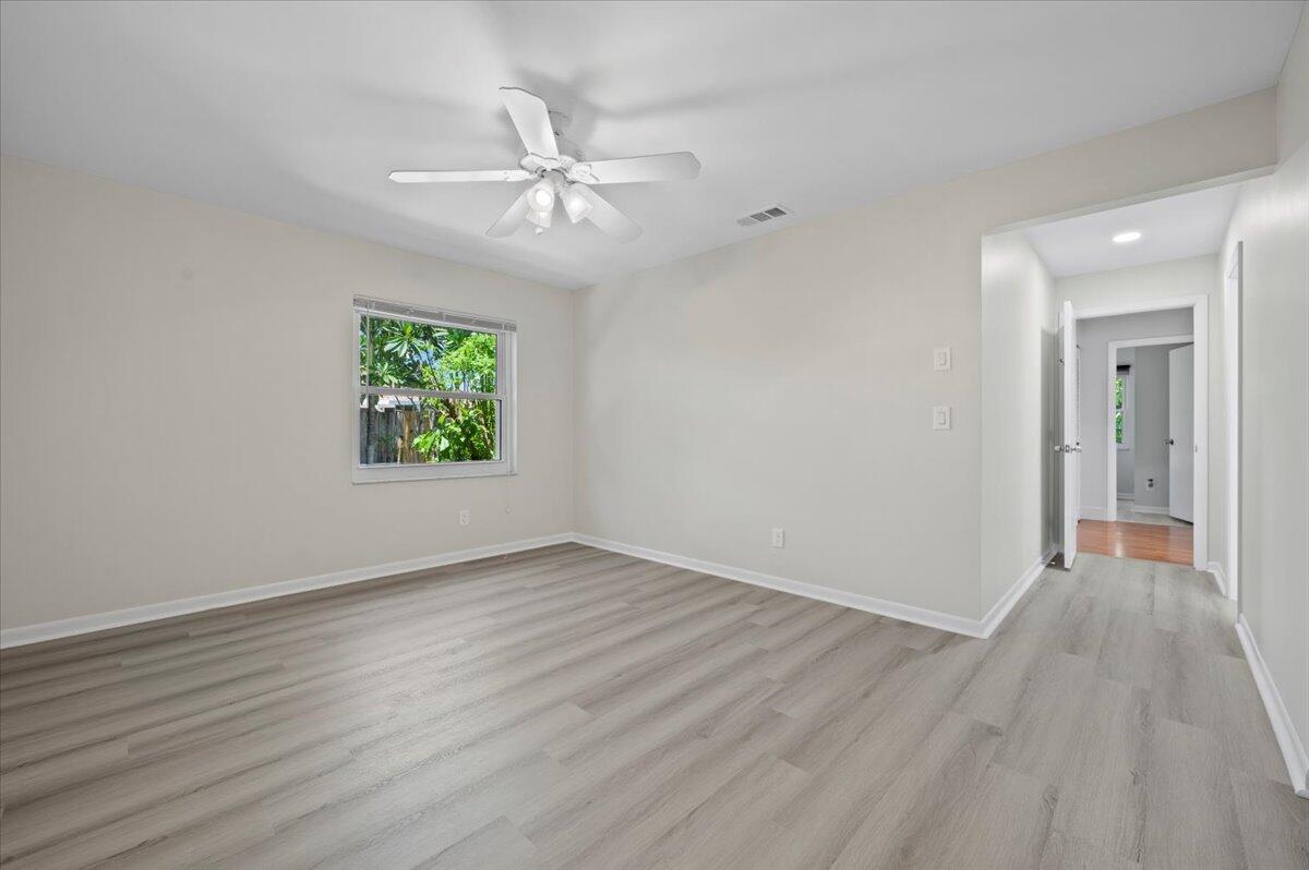 196 Raintree Trail Jupiter, FL 33458 - Photo 10 of 39 Owner's Suite