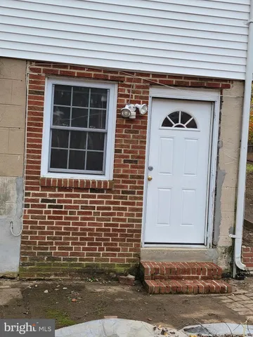 $1,580 | 1559 19th Street North, Unit 3, Arlington, VA 22209