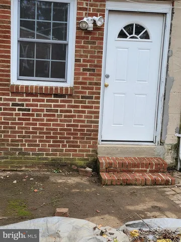 $1,580 | 1559 19th Street North, Unit 3, Arlington, VA 22209