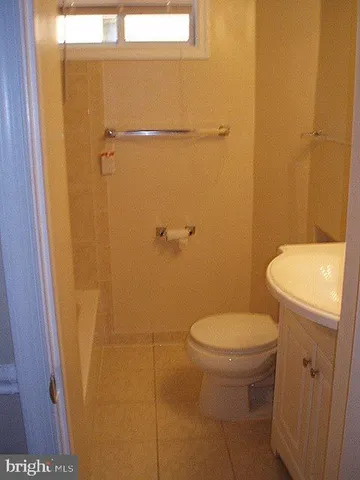 $1,580 | 1559 19th Street North, Unit 3, Arlington, VA 22209