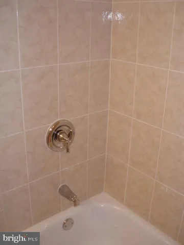 $1,580 | 1559 19th Street North, Unit 3, Arlington, VA 22209