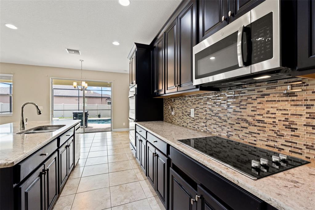 18696 Malinche Loop Spring Hill, FL 34610 - Photo 11 of 67