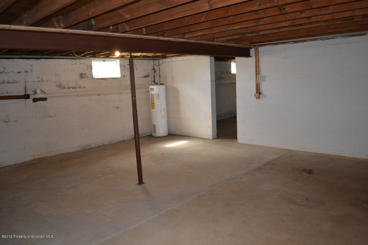 1390 Layton Road Clarks Summit, PA 18411 - Photo 15 of 22 Gallery Image 15