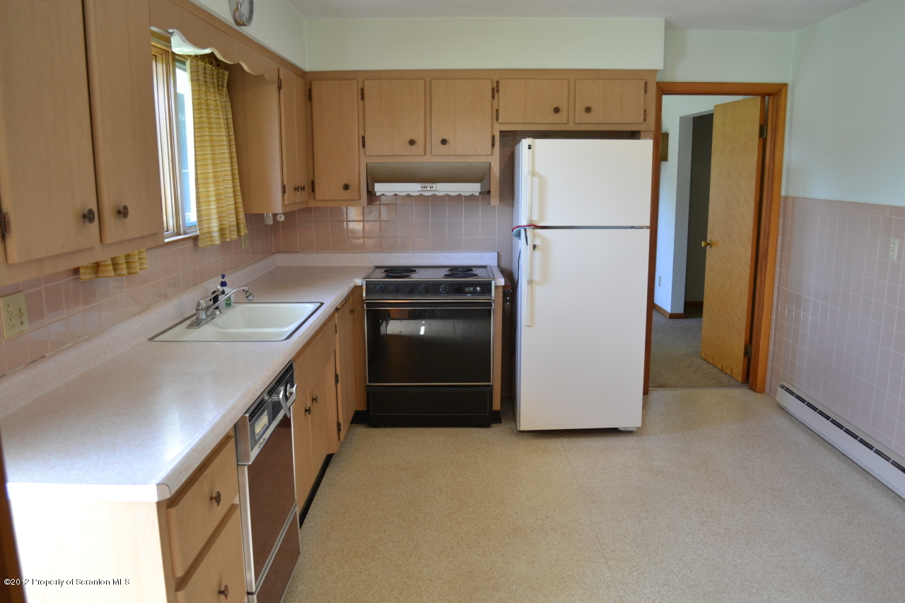 1390 Layton Road Clarks Summit, PA 18411 - Photo 6 of 22 Gallery Image 6
