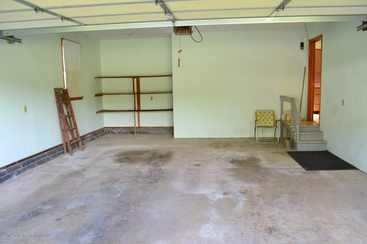 1390 Layton Road Clarks Summit, PA 18411 - Photo 8 of 22 Gallery Image 8