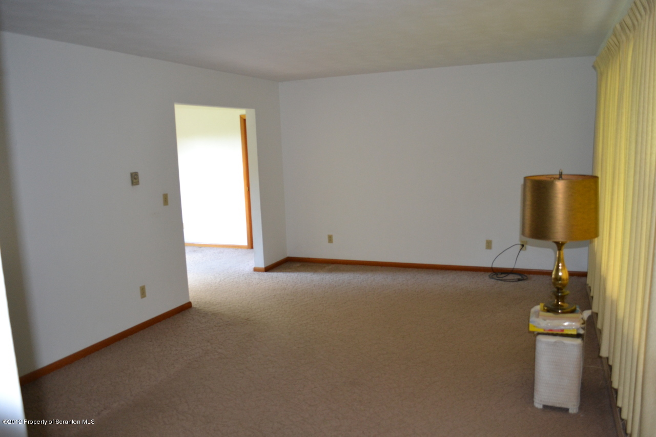 1390 Layton Road Clarks Summit, PA 18411 - Photo 9 of 22 Gallery Image 9