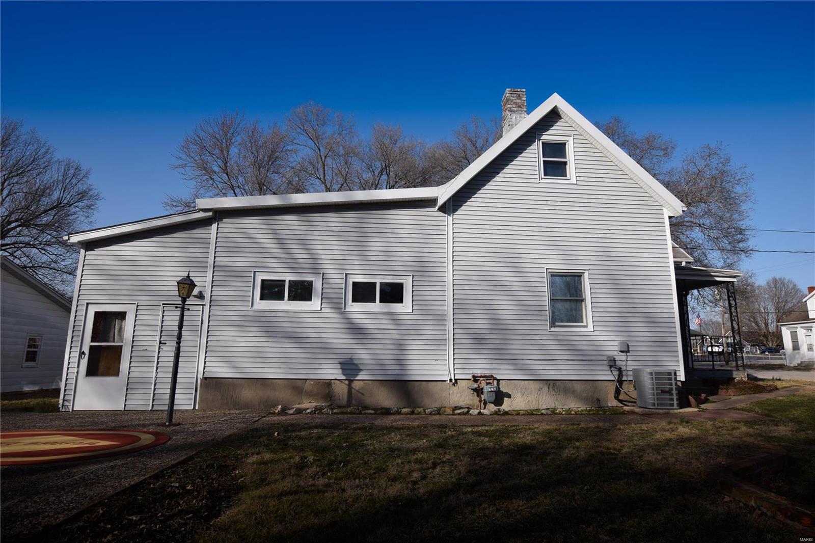 265 North Main Street Waterloo, IL 62298 - Photo 4 of 27 Gallery Image 4