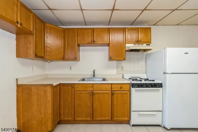 $1,650 | 414 Broad Street, Unit 5, Bloomfield, NJ 07003