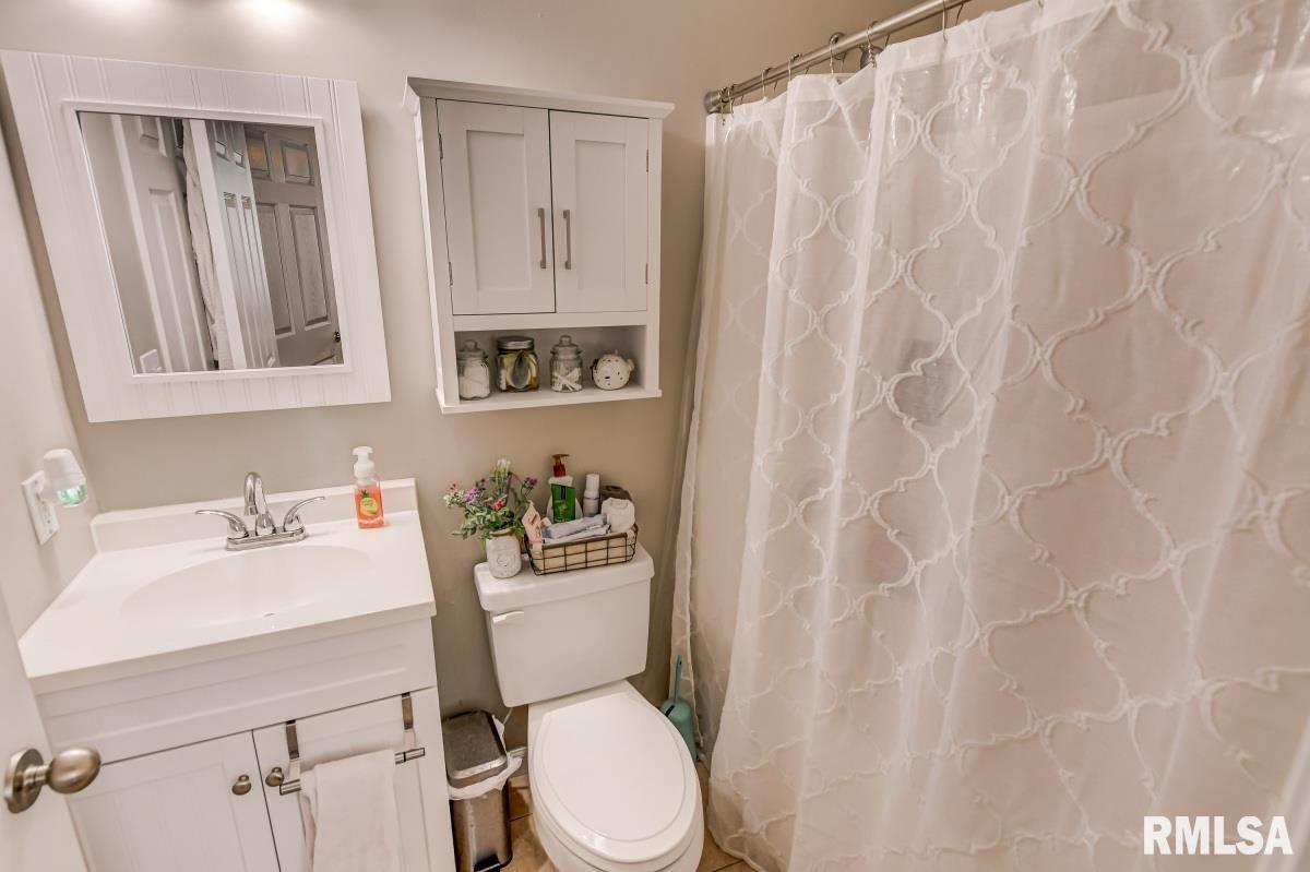 2919 11 Meadowbrook Road, Unit 11 Springfield, IL 62711 - Photo 17 of 25