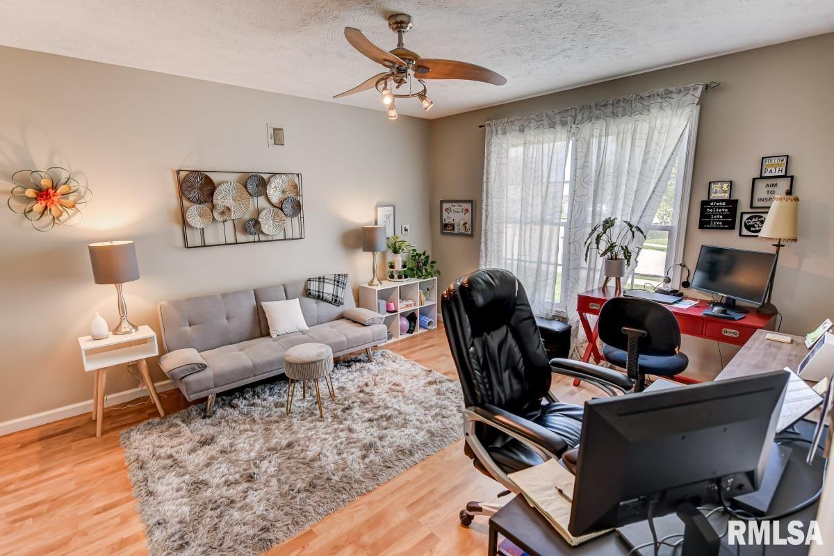 2919 11 Meadowbrook Road, Unit 11 Springfield, IL 62711 - Photo 18 of 25