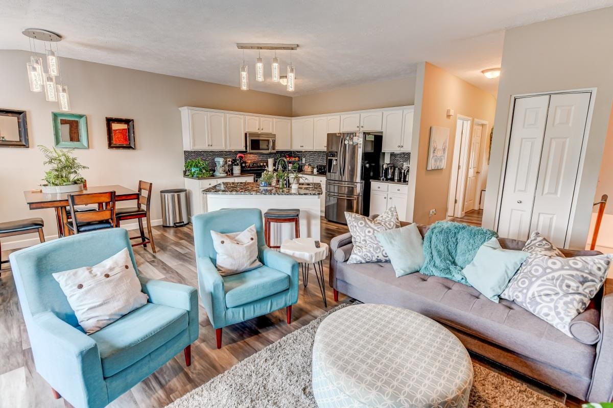 2919 11 Meadowbrook Road, Unit 11 Springfield, IL 62711 - Photo 7 of 25