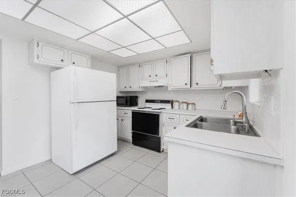 $900 | 339 Joel Boulevard, Unit 121, Lehigh Acres, FL 33936