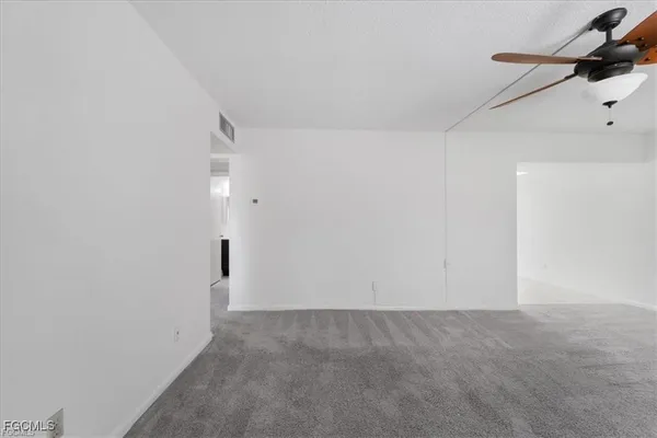 $900 | 339 Joel Boulevard, Unit 121, Lehigh Acres, FL 33936