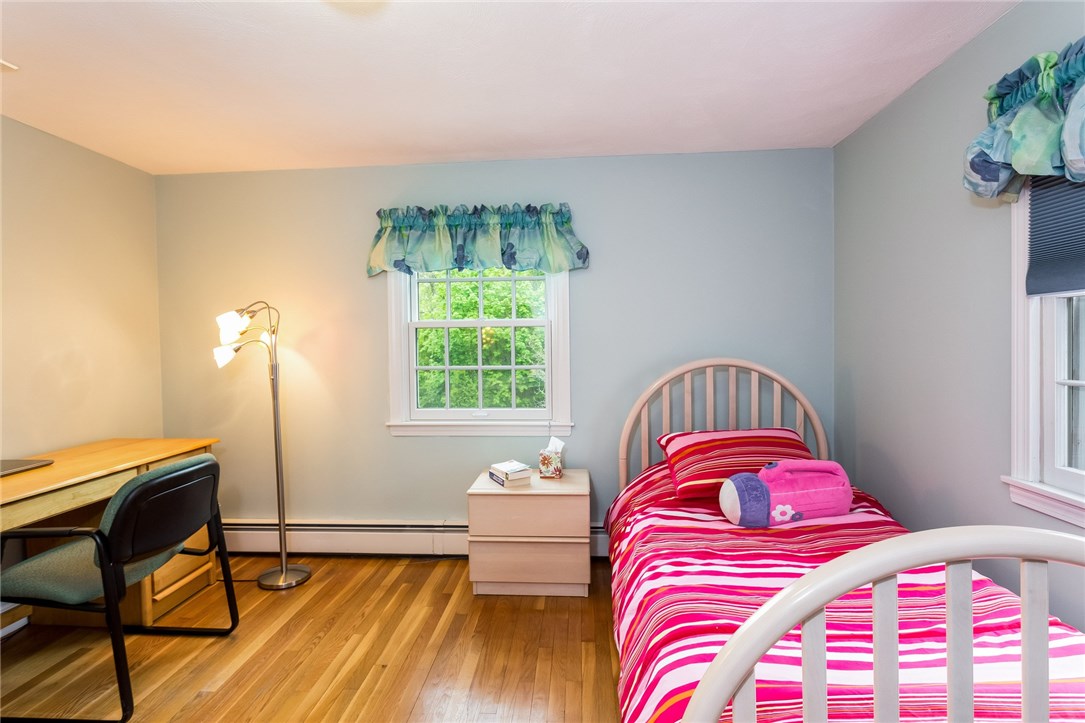 12 Nathaniel Road Barrington, RI 02806 - Photo 26 of 38 Bedroom