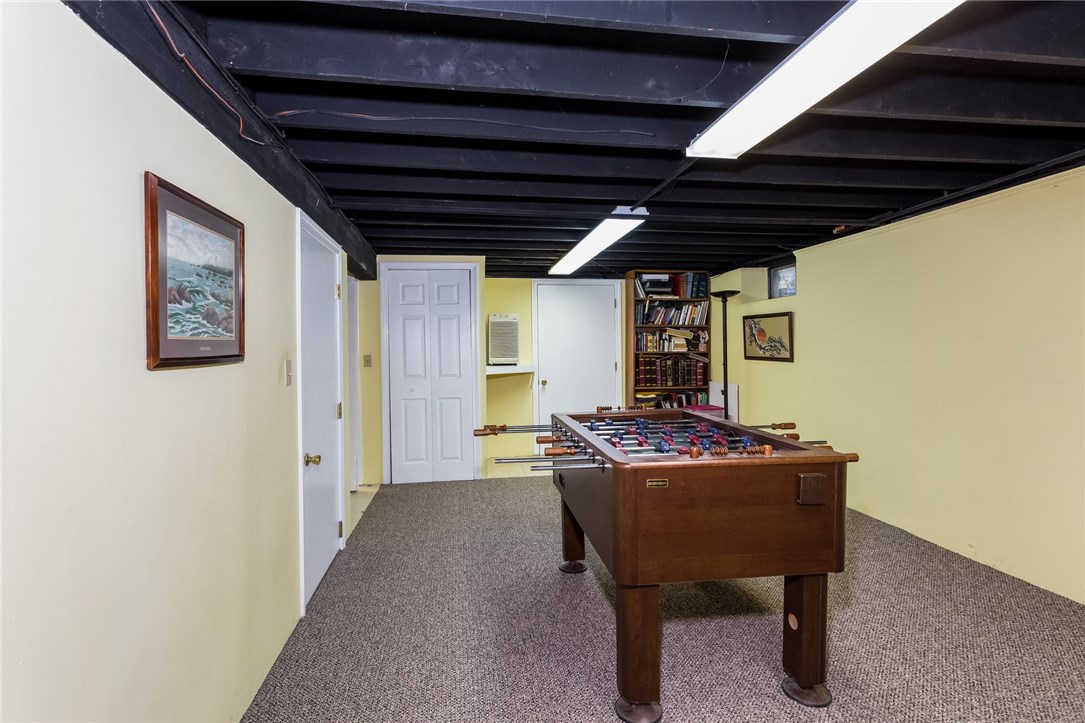 12 Nathaniel Road Barrington, RI 02806 - Photo 32 of 38 Playroom