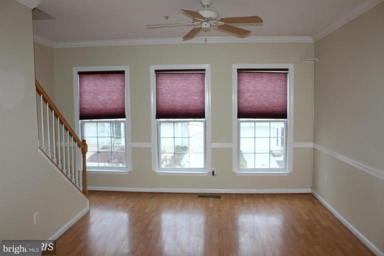 8311 Green Grass Road Laurel, MD 20724 - Photo 7 of 25 Interior (General)