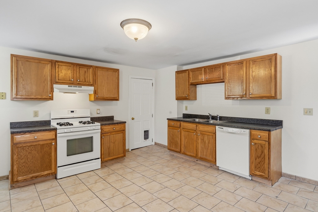 1391-1391 Worcester Street, Unit 1 Springfield, MA 01151 - Photo 8 of 18